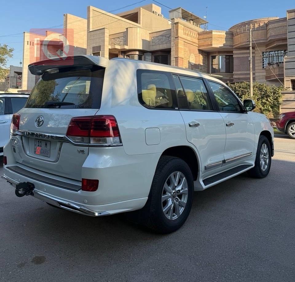 تويوتا لاندكروزر